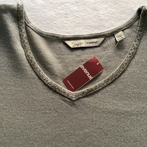 Avenue Gray Metallic & Sequin Sweater Size 14 16